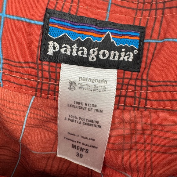 Patagonia Plaid Board Shorts Swim Trunks with Zipper Pocket Red Mens 30 - Picture 8 of 9